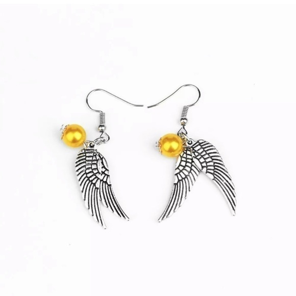 Harry Potter golden snitch Earrings - Picture 2 of 3